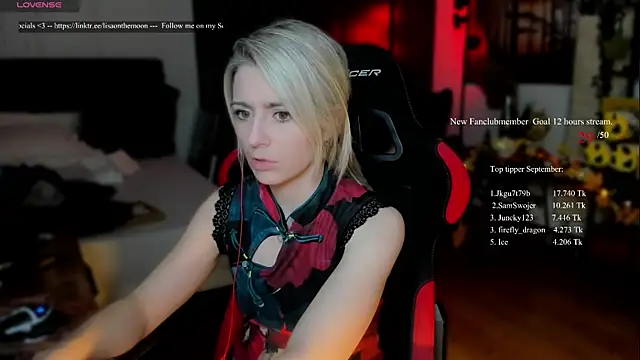 Lisaonthemoon online show from September 28, 2025, 7:10 pm