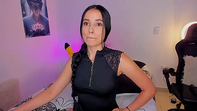Snapshot of melanyrouse1 chatting on May 21, 2026, 8:06 pm melanyrouse1 online show from May 21, 2026, 8:06 pm