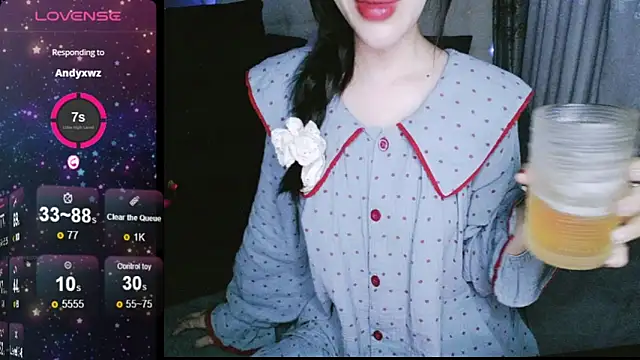  Viviann  online show from December 2, 2024, 6:49 pm