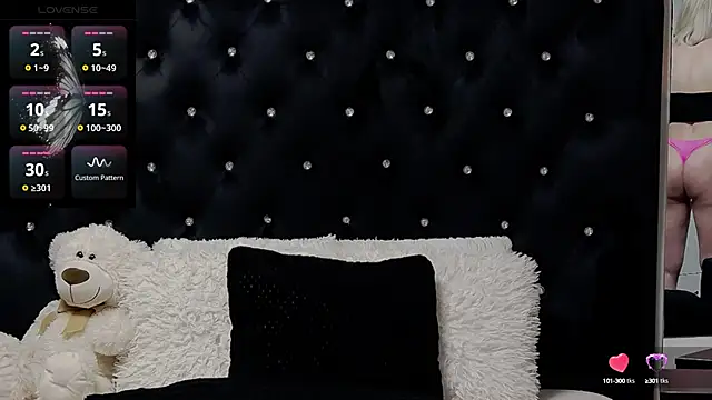 OliviaShaw23 online show from March 14, 2025, 4:54 am