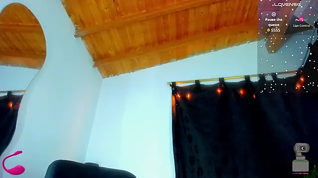 esteveen ortegas  online show from September 16, 2025, 8:48 am