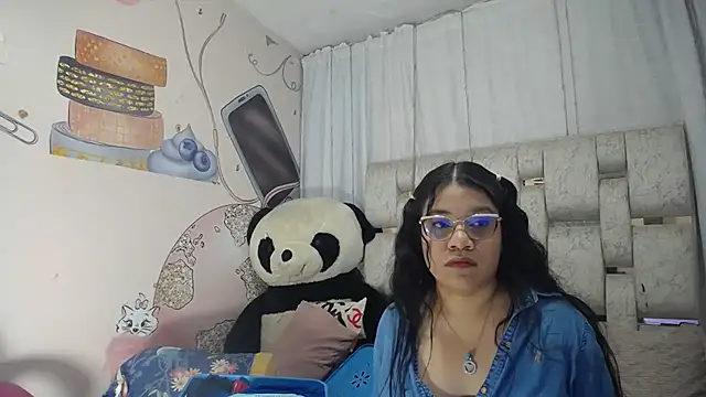 KEYRA-MILLER- online show from March 7, 2026, 1:12 am