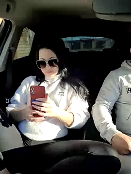 Snapshot of -Pupsiki- chatting on March 21, 2025, 4:17 am -Pupsiki- online show from March 21, 2025, 4:17 am