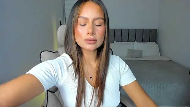 AndreaMartini online show from February 22, 2025, 12:05 am