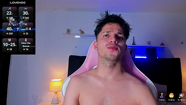 Issac james  online show from November 18, 2025, 3:21 am