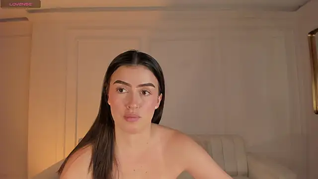 PaulinaSantos  online show from March 22, 2026, 5:14 pm