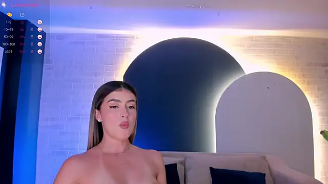 PaulinaSantos  online show from March 2, 2025, 8:25 pm