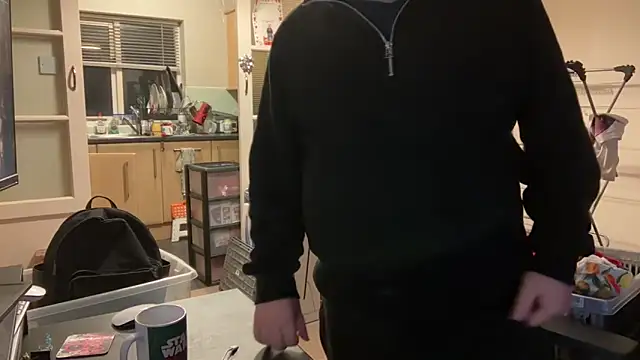 LondonTeffy online show from February 14, 2025, 10:14 pm