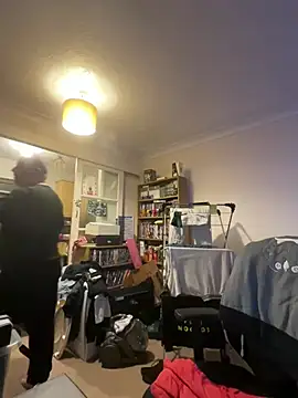 LondonTeffy online show from December 13, 2024, 10:23 pm