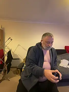 LondonTeffy online show from January 13, 2025, 10:13 pm