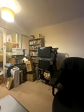 LondonTeffy online show from September 10, 2025, 9:14 pm