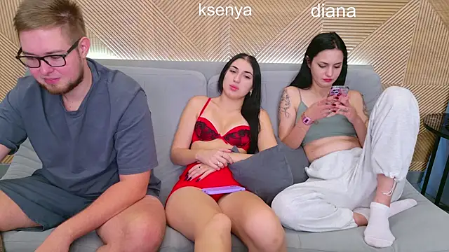 Ksenny online show from September 30, 2025, 9:48 am