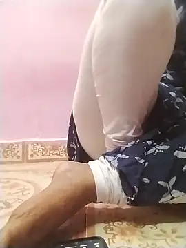 Tamilpriya46 online show from February 14, 2025, 8:42 am