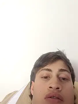 lolo2233a online show from October 12, 2025, 5:47 pm