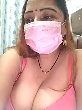 Dianaa9 online show from November 14, 2025, 4:32 pm