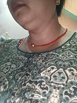 Dianaa9 online show from November 18, 2025, 2:27 am