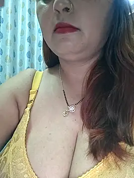 Snapshot of Dianaa9 chatting on May 8, 2026, 11:25 am Dianaa9 online show from May 8, 2026, 11:25 am