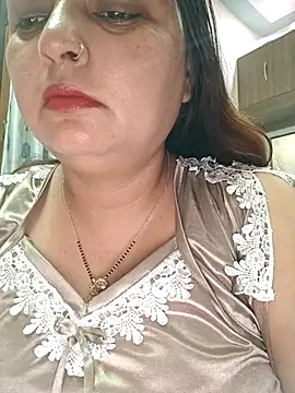 Snapshot of Dianaa9 chatting on May 20, 2026, 8:00 am Dianaa9 online show from May 20, 2026, 8:00 am