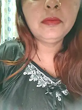 Snapshot of Dianaa9 chatting on May 3, 2026, 5:12 am Dianaa9 online show from May 3, 2026, 5:12 am