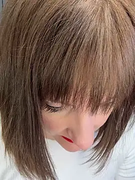 victoirenextdoor online show from February 28, 2025, 5:15 pm