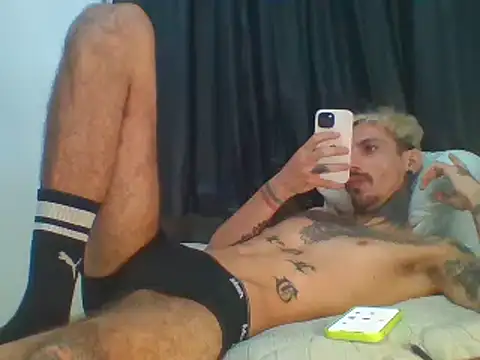 PitbullDiablo1 online show from October 23, 2025, 11:58 pm