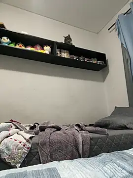 KyKa02 online show from March 8, 2025, 4:12 am