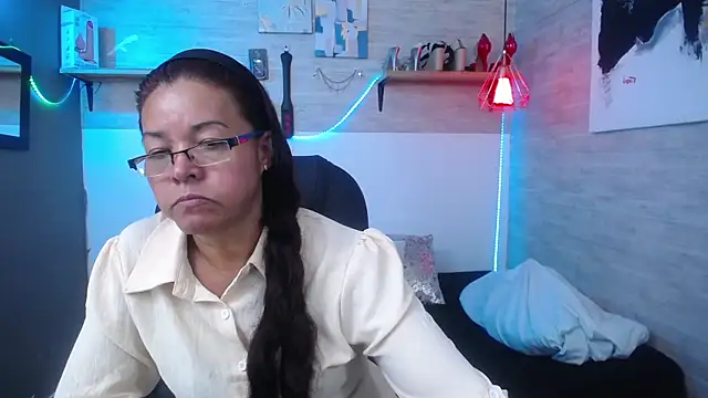 MaturePure online show from September 14, 2025, 5:13 pm