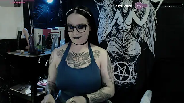 Evil Queen 666 online show from April 10, 2026, 6:09 am