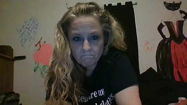 Snapshot of stormynight1 chatting on October 29, 2025, 6:34 am stormynight1 online show from October 29, 2025, 6:34 am