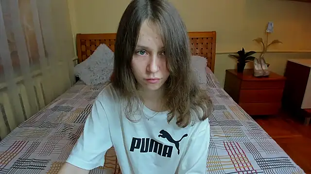 AfinaCutie online show from October 31, 2025, 1:41 pm