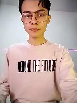 Dmitri Aksnes online show from November 15, 2025, 8:57 pm