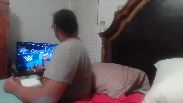 ebonyred online show from April 14, 2026, 1:32 am