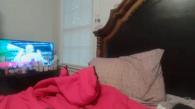 ebonyred online show from April 5, 2026, 10:49 pm