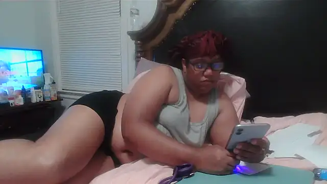 ebonyred online show from May 21, 2026, 3:26 am