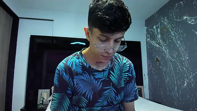 AgarEvans online show from January 4, 2025, 4:54 am