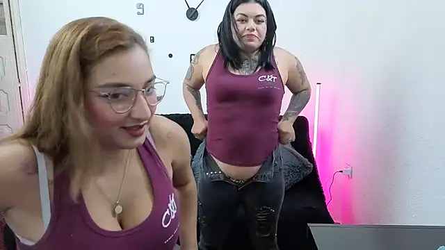 Snapshot of _sweetcarla chatting on November 21, 2025, 4:11 am sweetcarla online show from November 21, 2025, 4:11 am