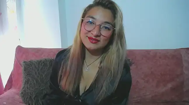 Snapshot of _sweetcarla chatting on January 31, 2025, 3:44 pm sweetcarla online show from January 31, 2025, 3:44 pm