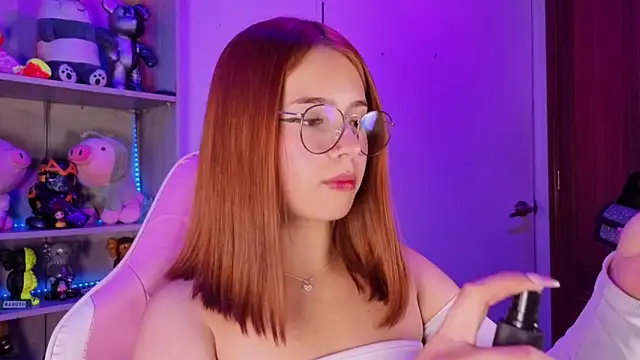 EmilyMiller  online show from January 17, 2026, 5:05 pm