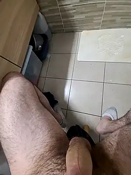 doudoucharlyc4 online show from March 10, 2025, 11:49 pm