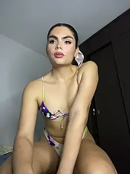 cheryl blossom69 online show from March 10, 2025, 3:23 am