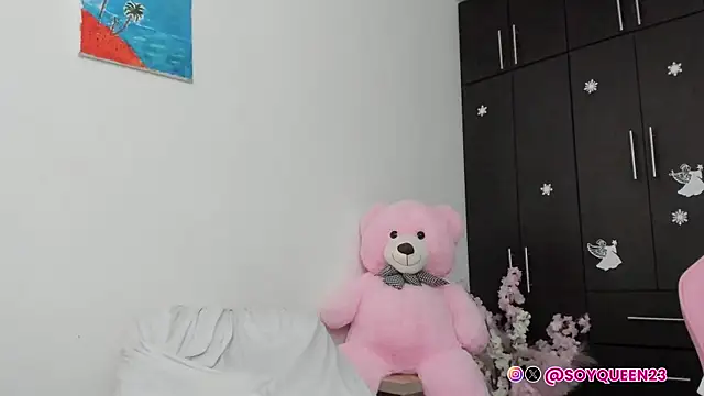 Soyqueen online show from September 21, 2025, 4:12 pm