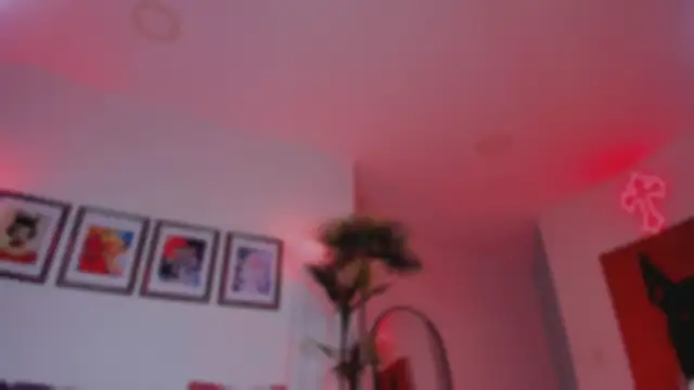 Taylor  foxxx online show from September 13, 2025, 4:56 am