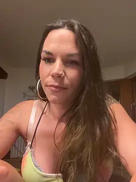 Lady Knaller online show from May 8, 2026, 8:34 pm