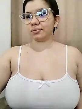 Danzel1105 online show from January 14, 2026, 9:07 pm