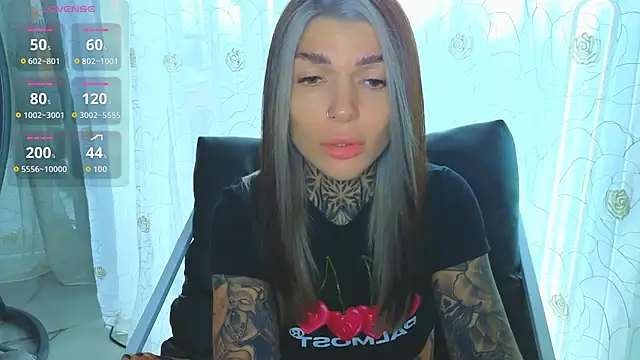 Snapshot of tattooedBabyy chatting on July 19, 2026, 9:28 am tattooedBabyy online show from July 19, 2026, 9:28 am