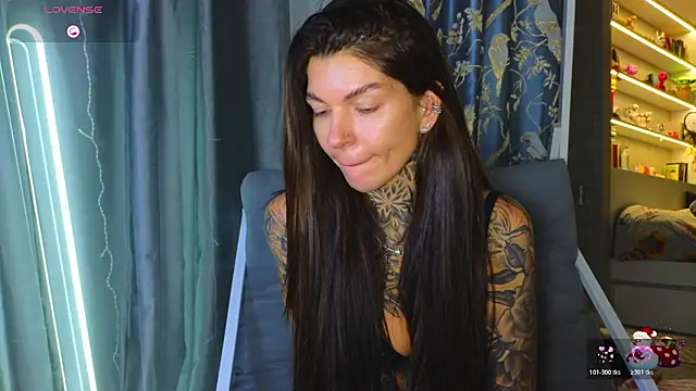 tattooedBabyy online show from February 16, 2026, 12:37 pm