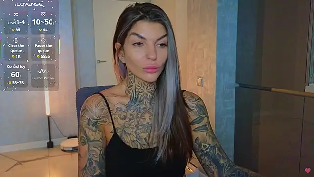 tattooedBabyy online show from March 7, 2025, 8:56 am