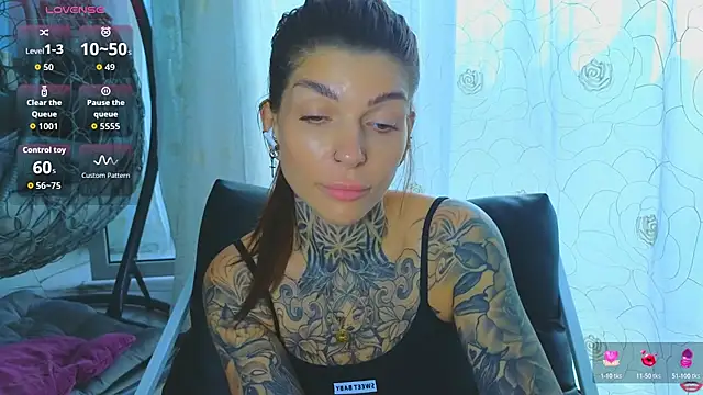Snapshot of tattooedBabyy chatting on June 28, 2026, 8:20 am tattooedBabyy online show from June 28, 2026, 8:20 am