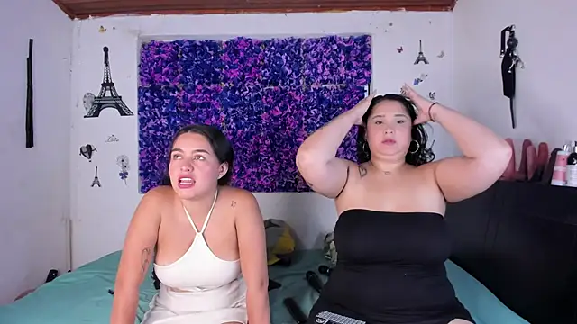 Snapshot of sharon_strom chatting on October 25, 2025, 11:16 pm sharon strom online show from October 25, 2025, 11:16 pm