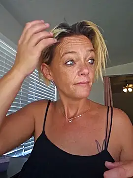 Dixiefaye Pika online show from November 22, 2025, 5:23 pm